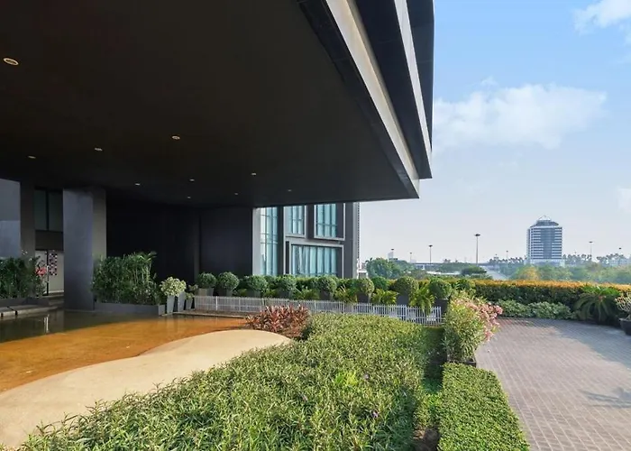 Spacious Luxury Serviced Apartment Bangkok