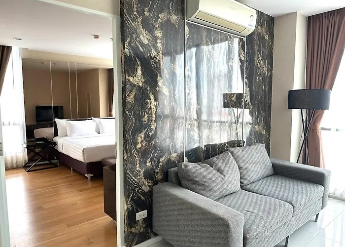 Apartment Spacious Luxury Serviced Bangkok