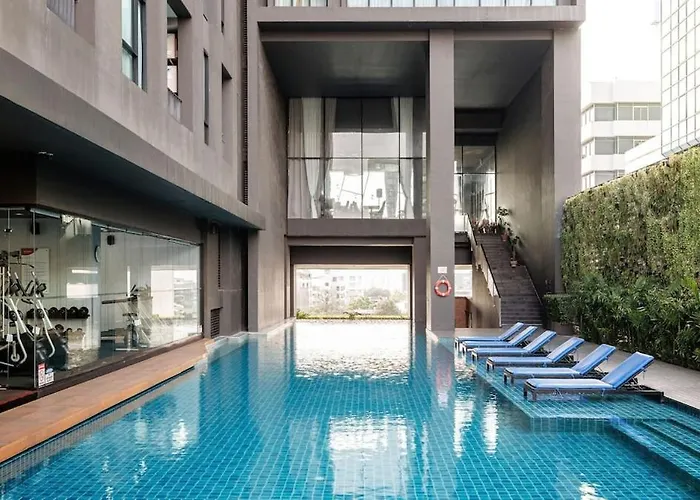 Spacious Luxury Serviced Apartment *