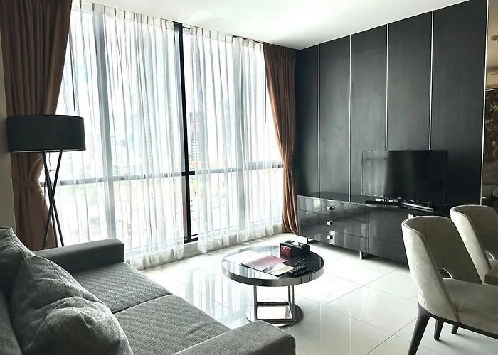 Spacious Luxury Serviced Apartment Bangkok